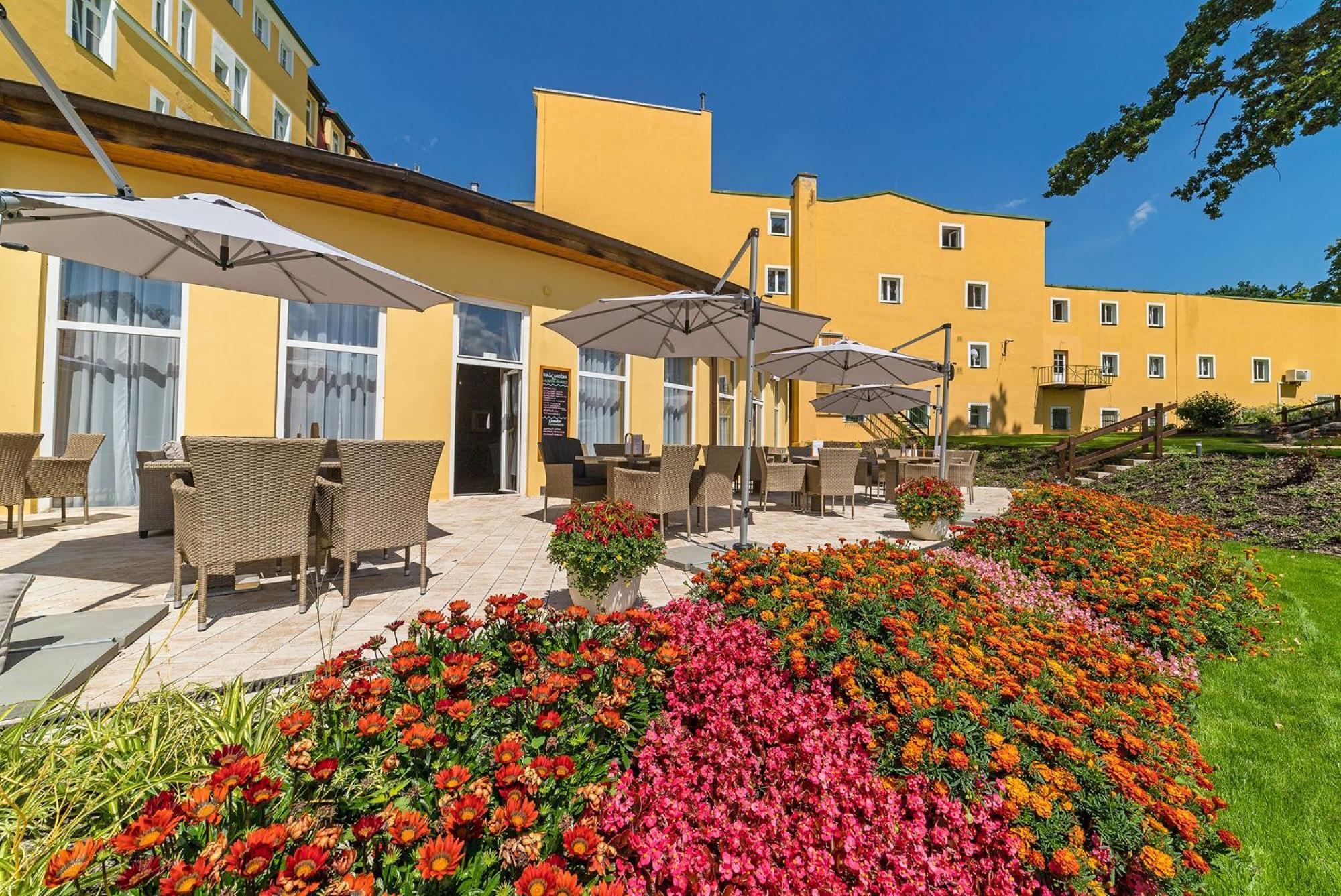Spa Resort Pawlik-Aquaforum Frantiskovy Lazne Exterior photo