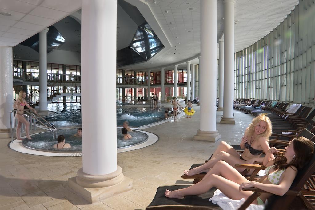 Spa Resort Pawlik-Aquaforum Frantiskovy Lazne Exterior photo
