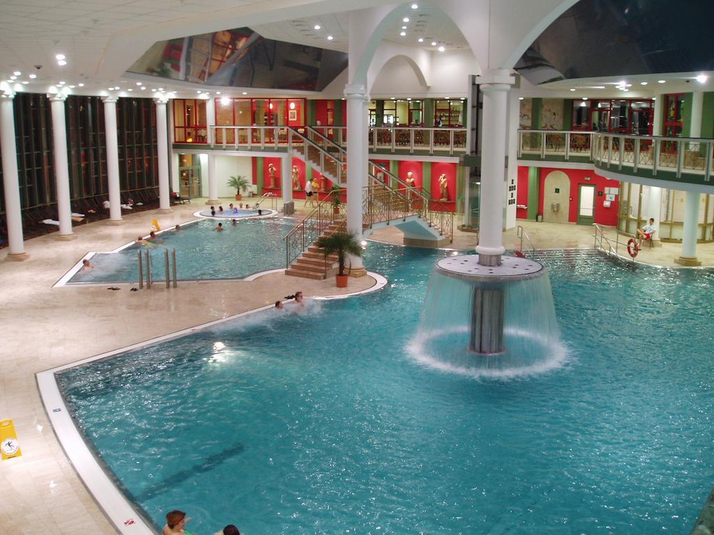 Spa Resort Pawlik-Aquaforum Frantiskovy Lazne Exterior photo